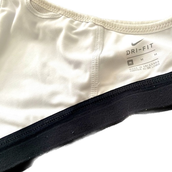Nike Bra - Picture 9 of 10